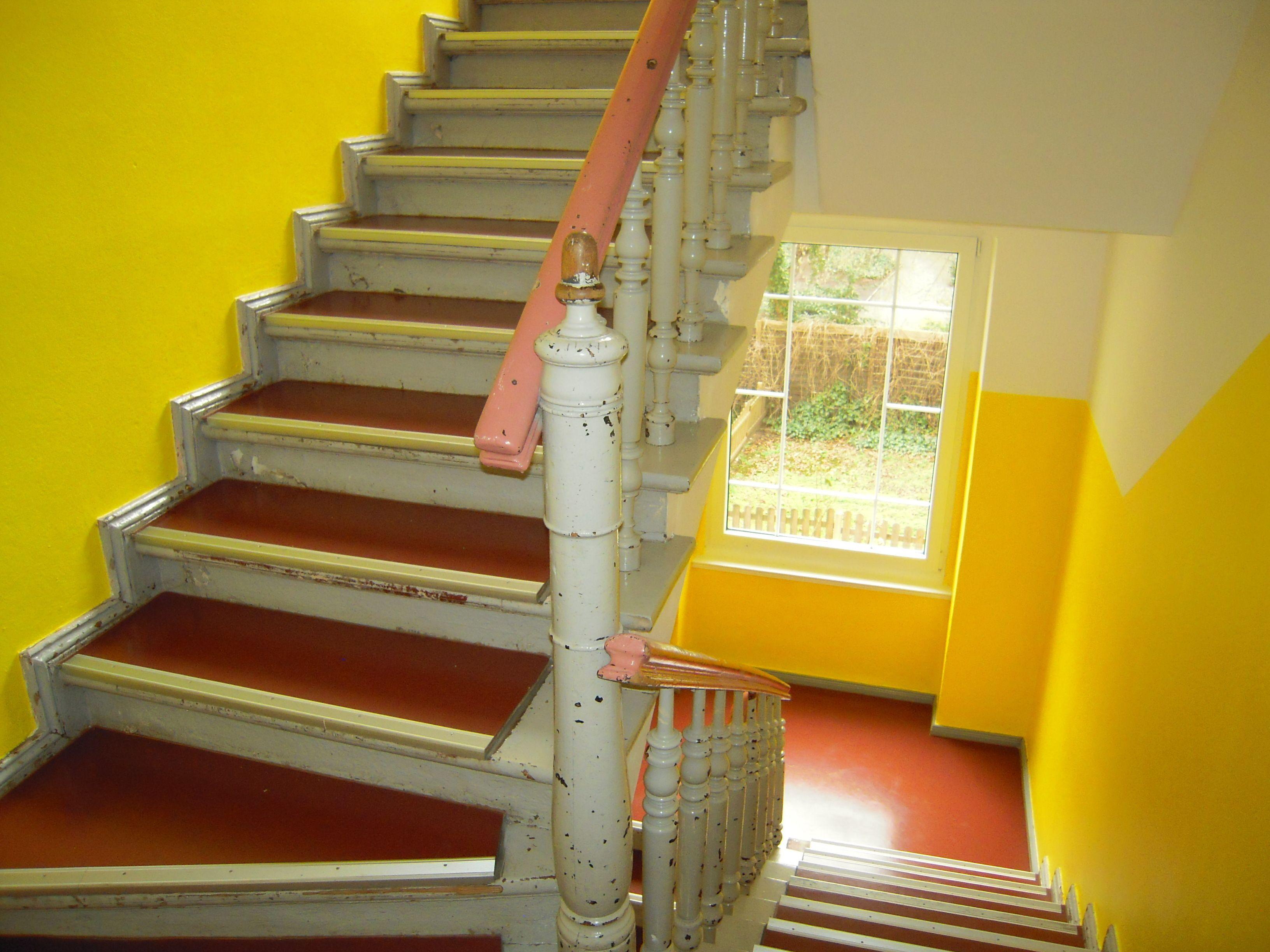 Happy Go Lucky Hotel + Hostel — Photos 1